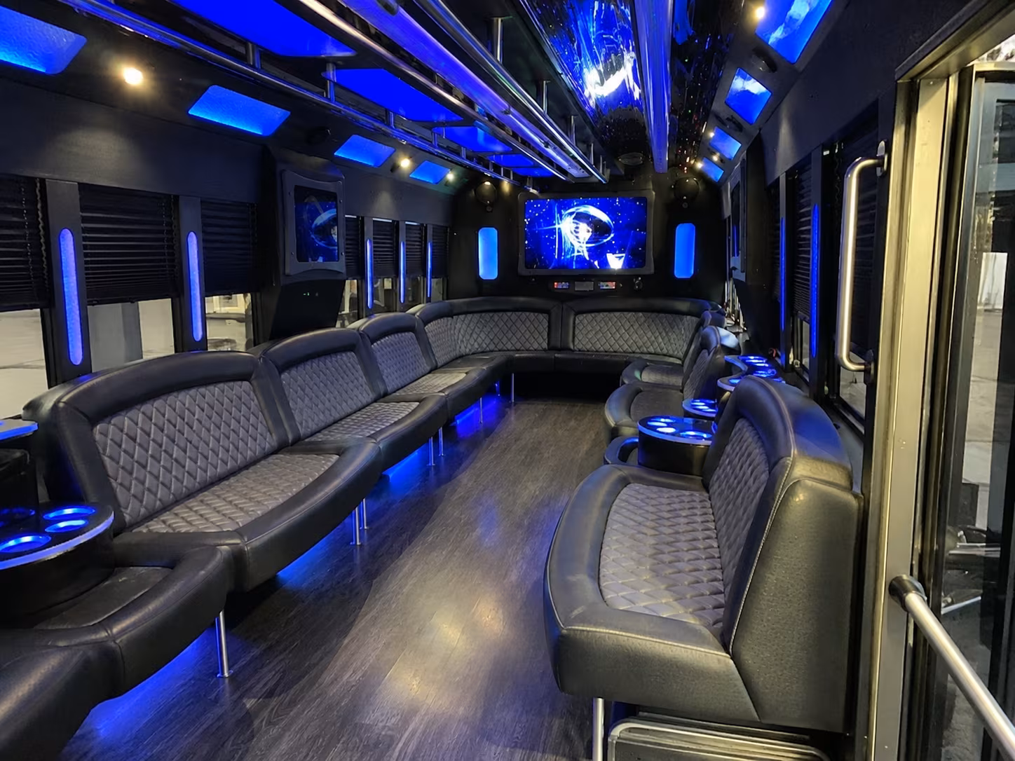 owensboro 28 passenger party bus interior