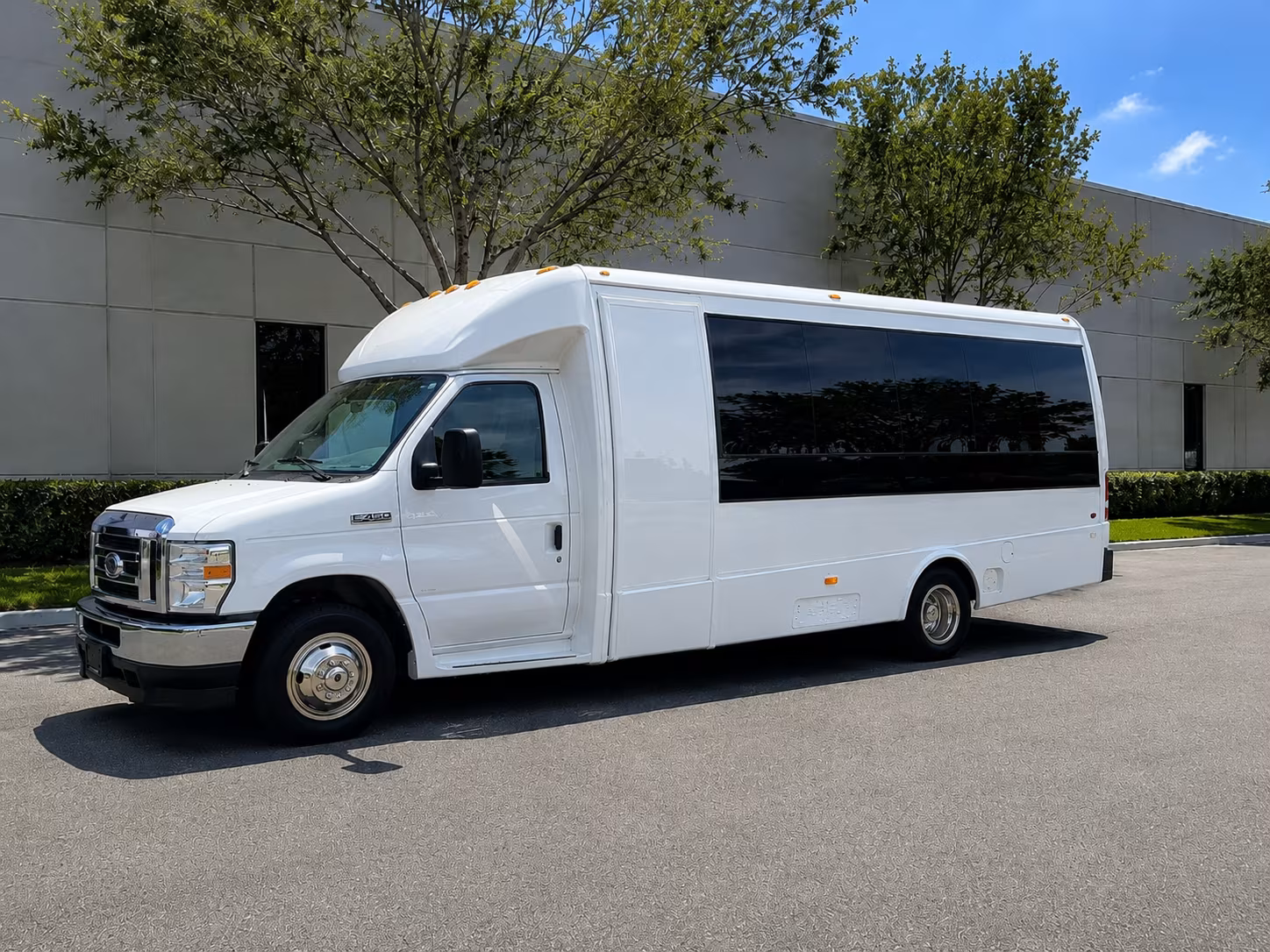 school field trip buses for owensboro students